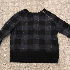 Banana republic navy blue plaid sweater